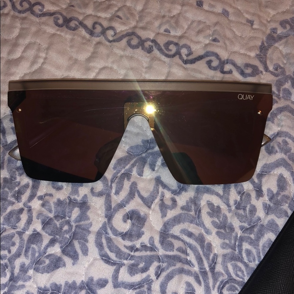 QUAY AUSTRALIA SUNGLASSES